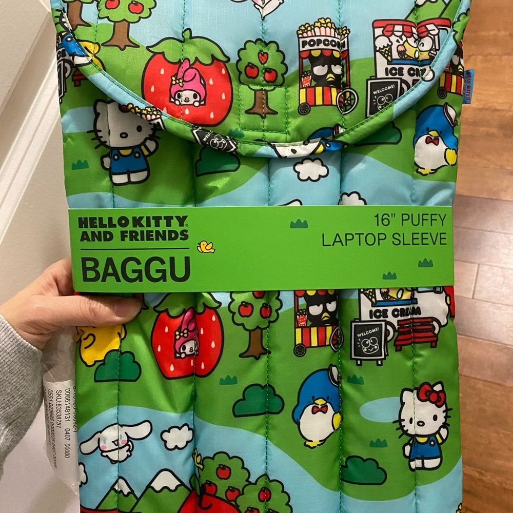 BAGGU Hello Kitty and Friends Puffy Laptop Sleeve NWT